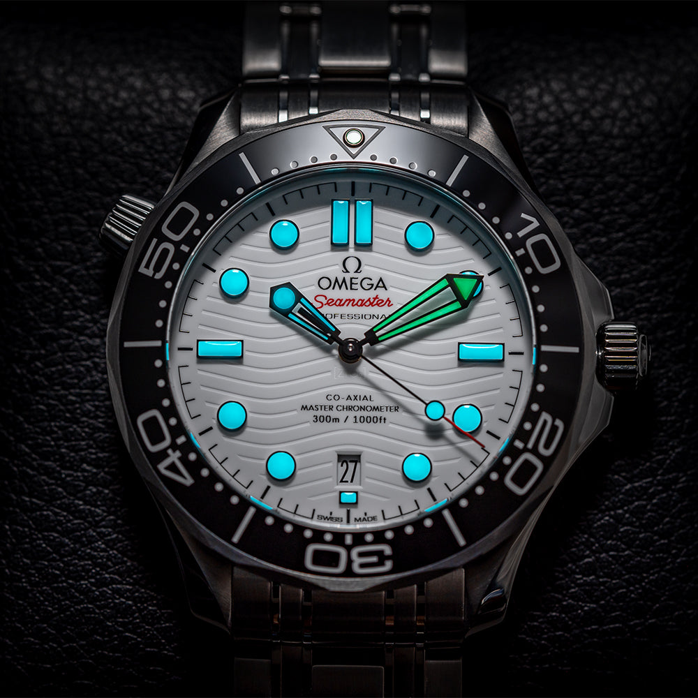 OMEGA Seamaster Diver 300M 42mm - White on Bracelet